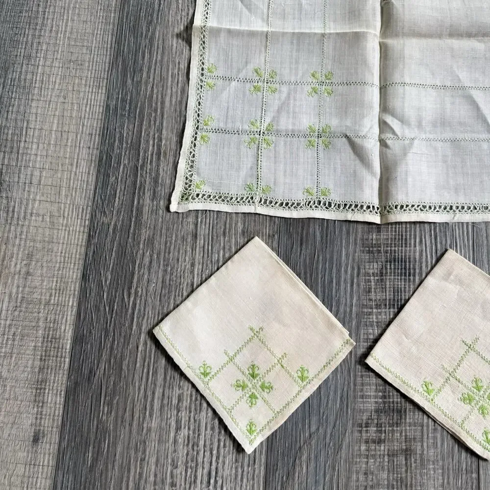 VTG 5 Piece Linen Set Square Tea Tablecloth 4 Napkins Hand Embroidery Lace Trim